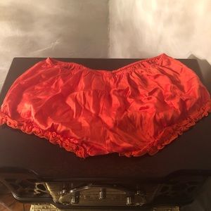 SILK TOMATO RED ORANGE SHORTS fifi chachnil Paris